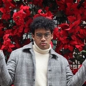 Meet your Posher, Christopher